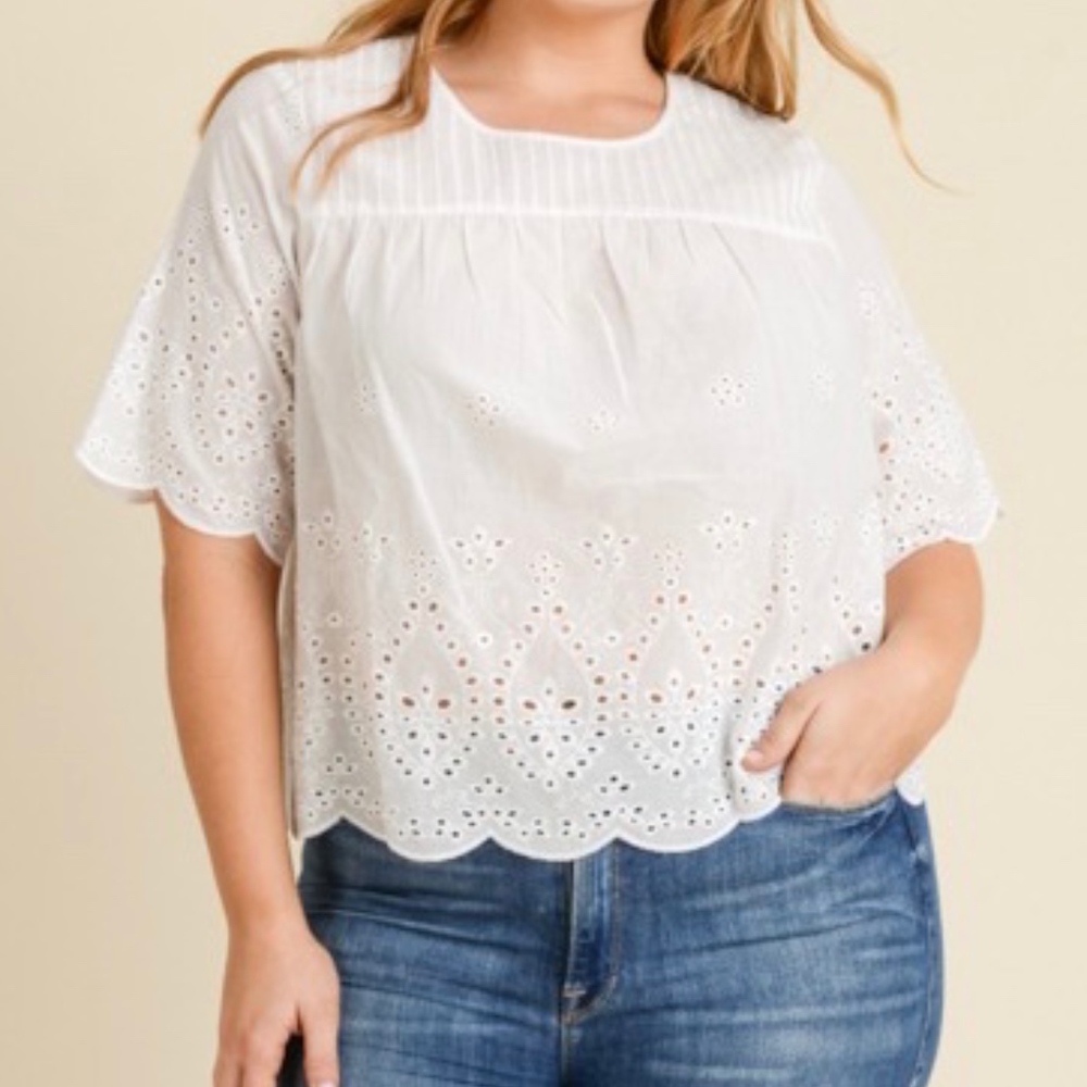 Plus Size Gilli White Embroidered Eyelet 3/4 Sleeve Blouse Top - Picture 2 of 5